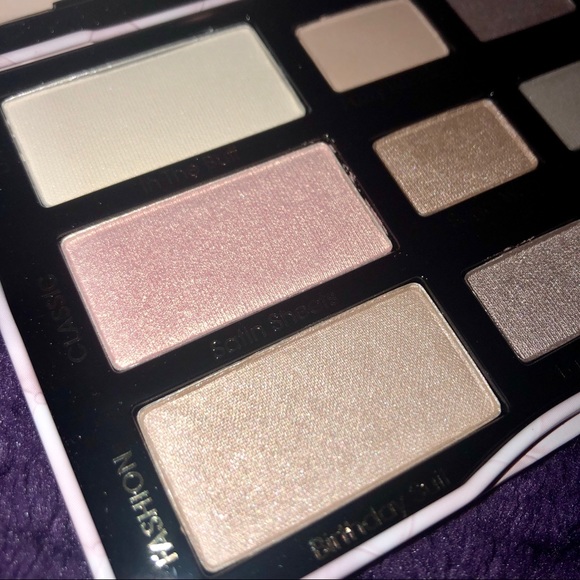 Too Faced ‘Boudoir Eyes’ Palette - Picture 5 of 8